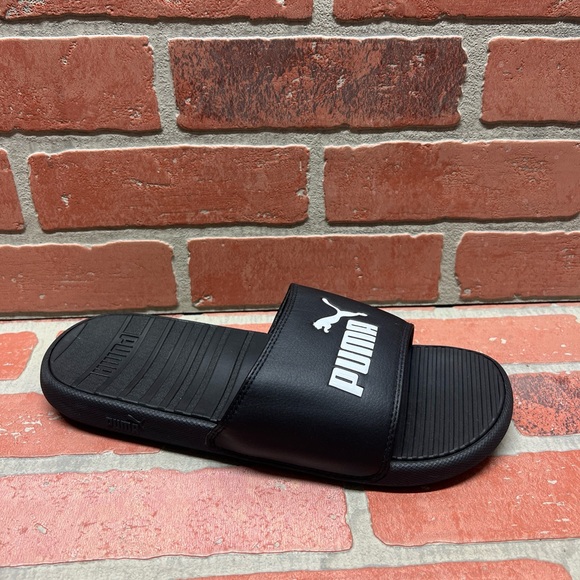 PUMA ‘Cool Cat 2.0’ Classic Black/White Logo Slide Sandals Men’s Size 10 - Picture 3 of 6